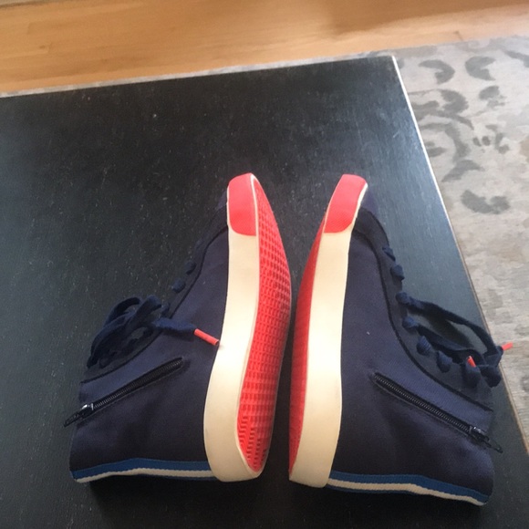 Mini Boden Contrast Canvas High Top Sneakers - Picture 12 of 14